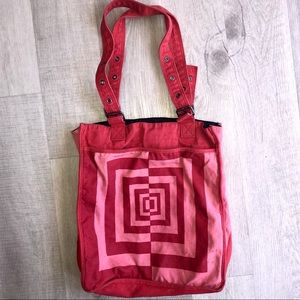 Vanns Off the Wall Large Tote Bag